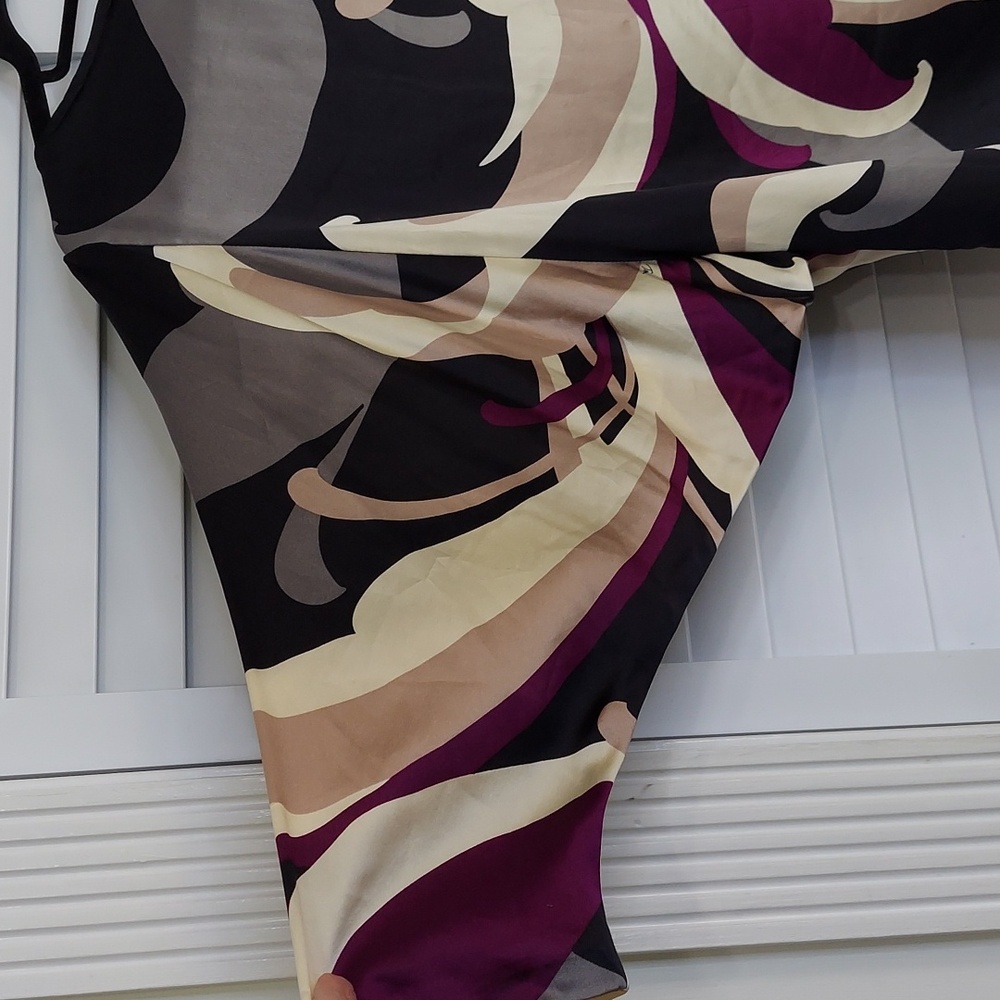 Trina Turk Top, Size S, 100% Silk Soie, Black Purple Modern, Dolman Sleeves - Picture 7 of 7